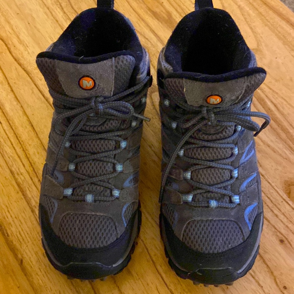 Merrell MOAB Womens size 9